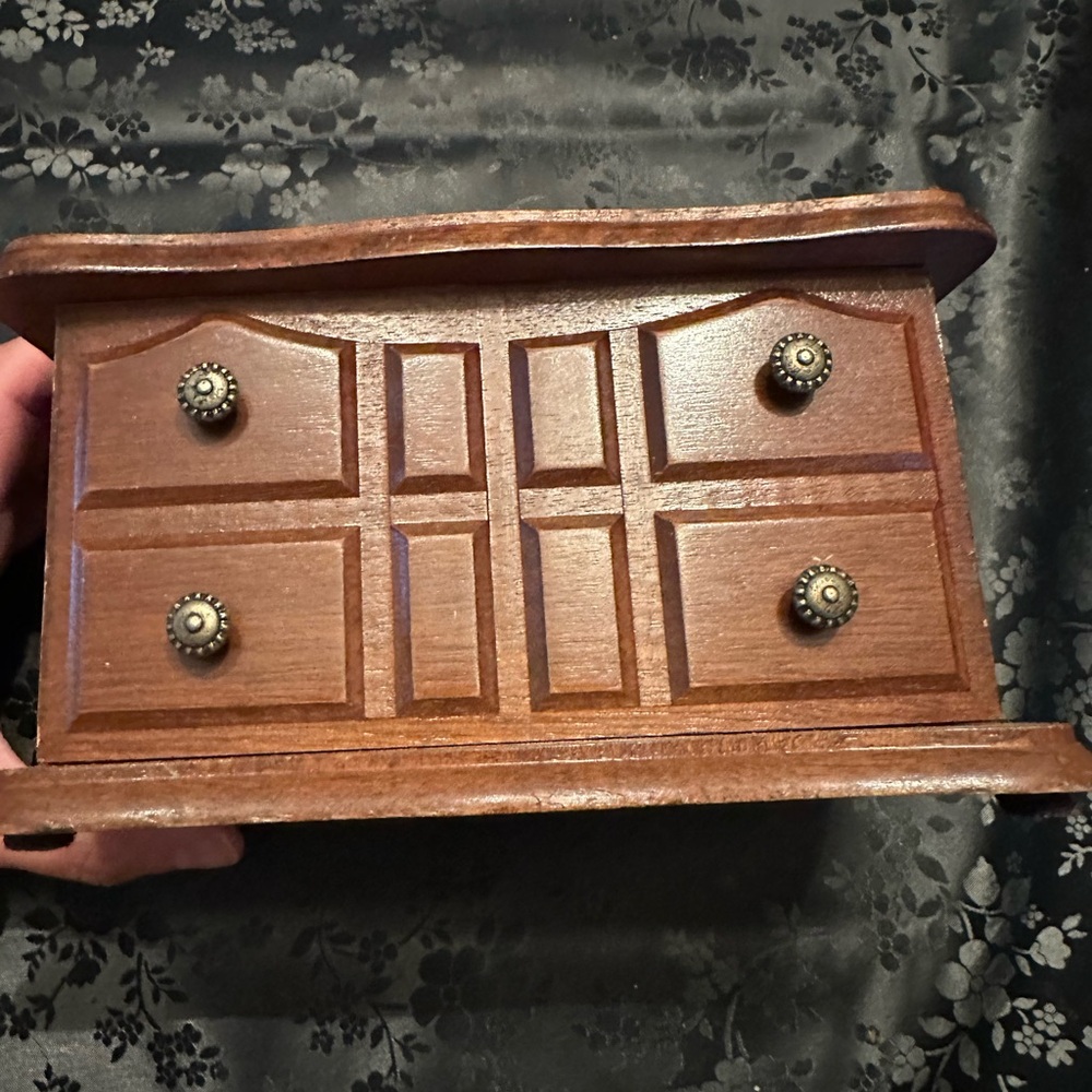 Vintage Wooden Jewelry Box